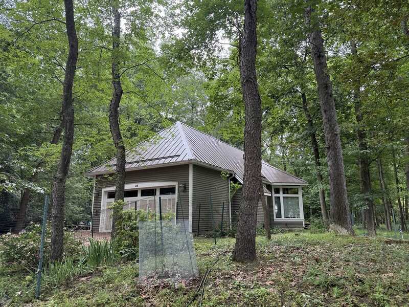 26 Woodland / front