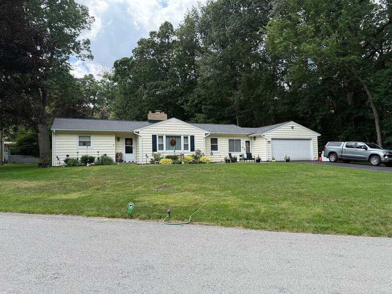 35 Woodland / house