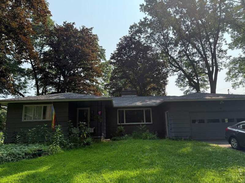 56 Eastwood / front