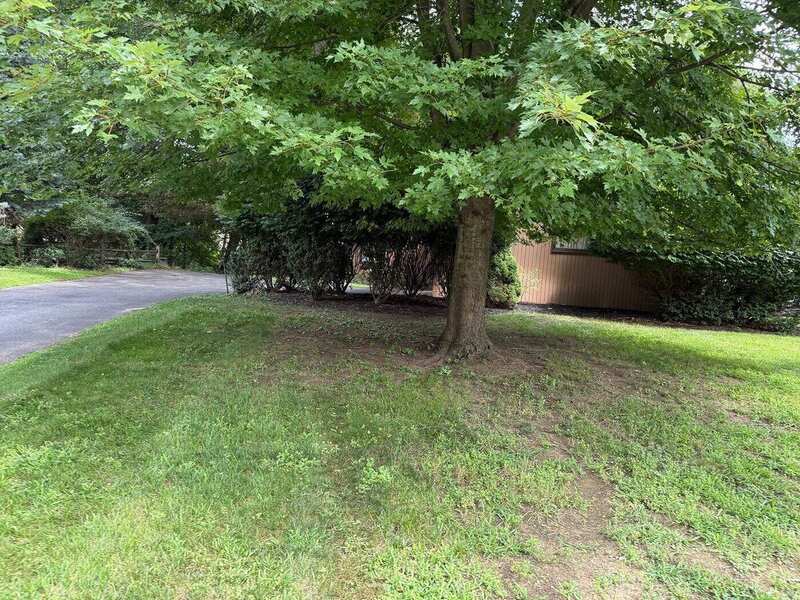 Unidentified / house